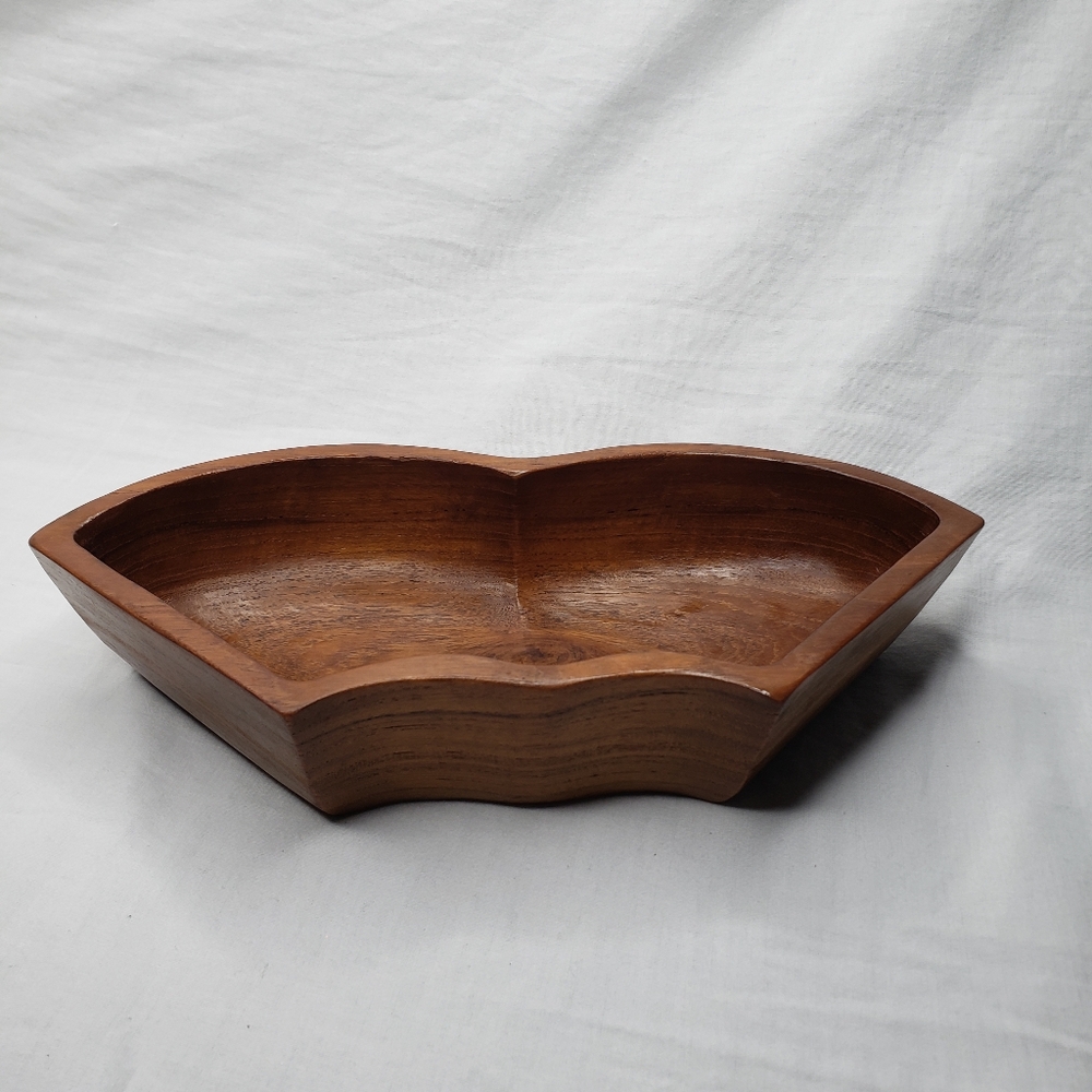 Handcrafted Wooden Bowls Set - Picture 11 of 11